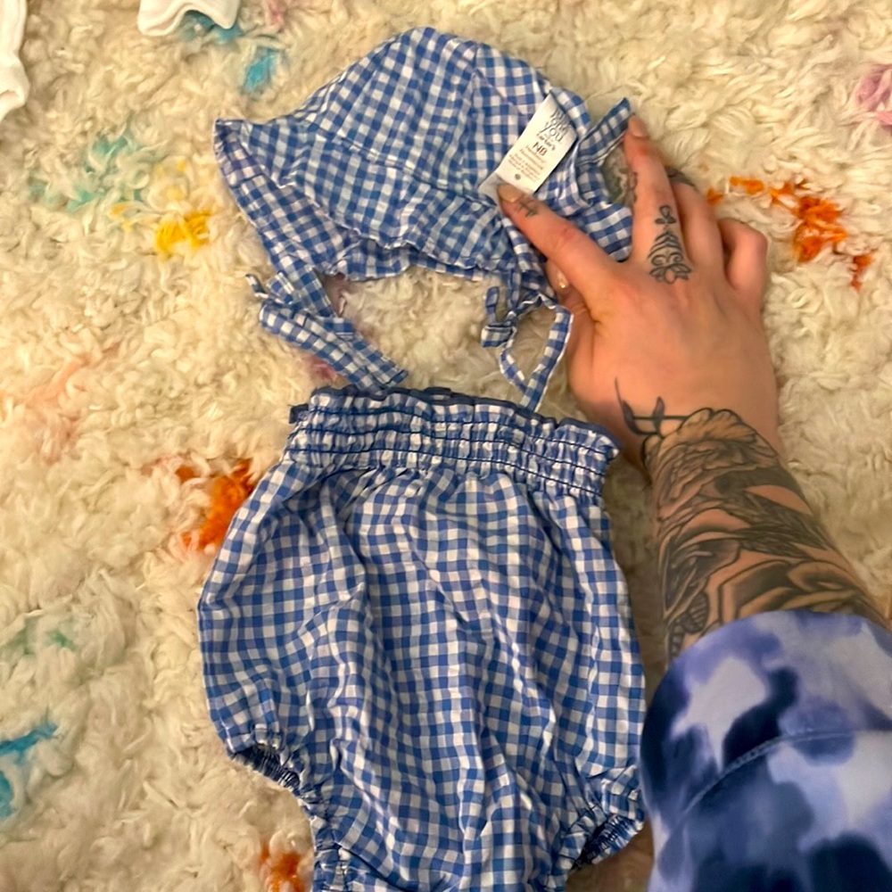 Newborn summer outfit with matching hat